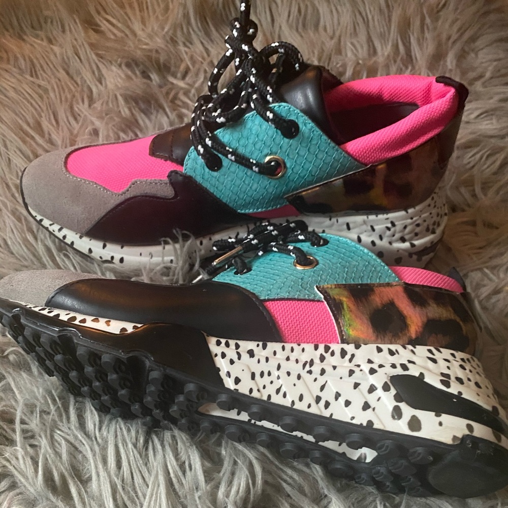 Authentic Steve Madden Sneakers